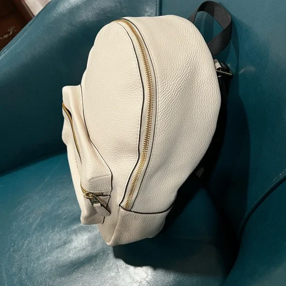 COACH F30550 MEDIUM CHARLIE BACKPACK - Picture 3 of 13